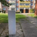 Stele commemorativa nel quartiere di Rostock-Lichtenhagen, luogo degli attacchi xenofobi del 1992
